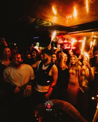 Medellin Paris discothèque club bar