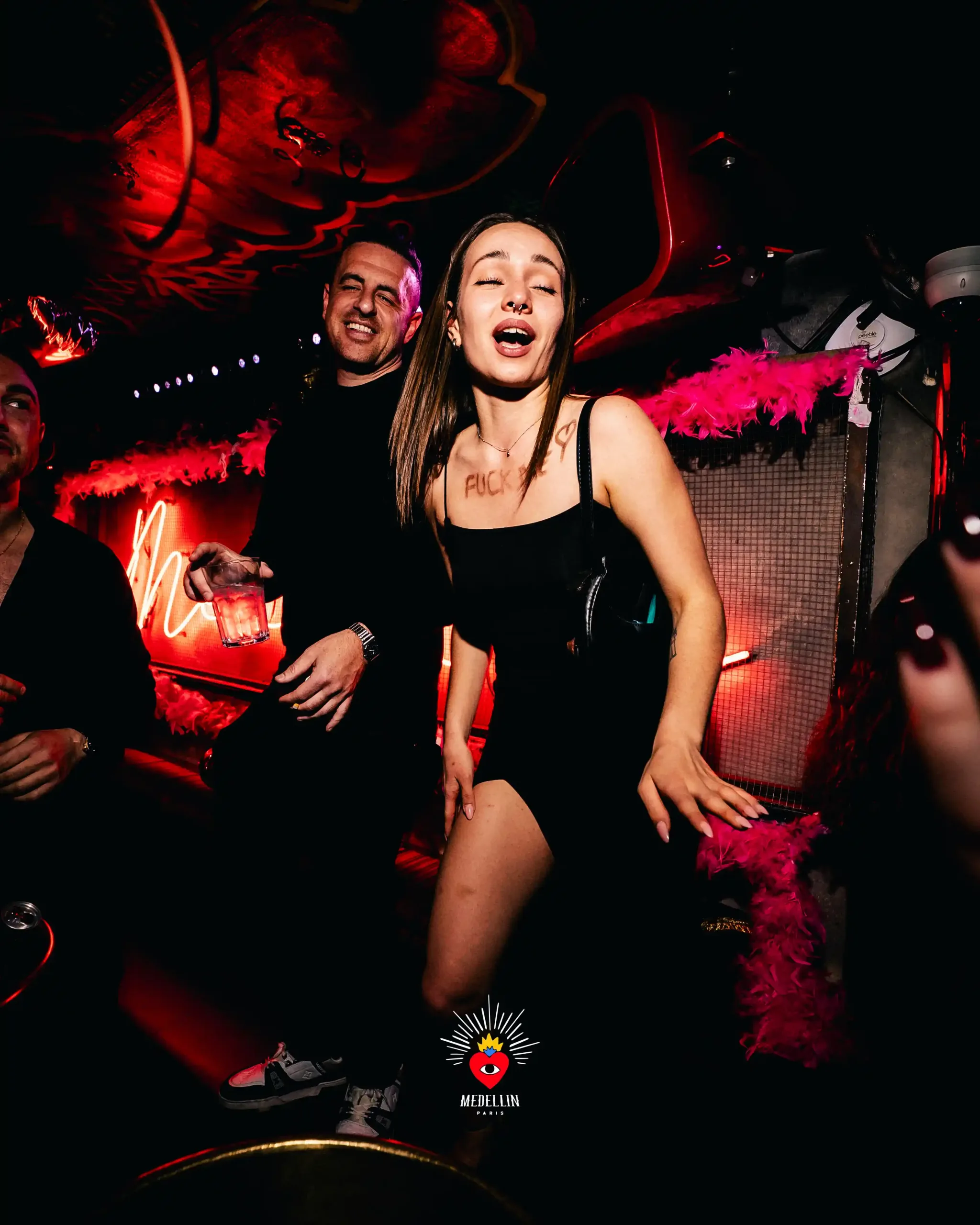 Medellin Paris discothèque club bar Medellin Paris discothèque club bar