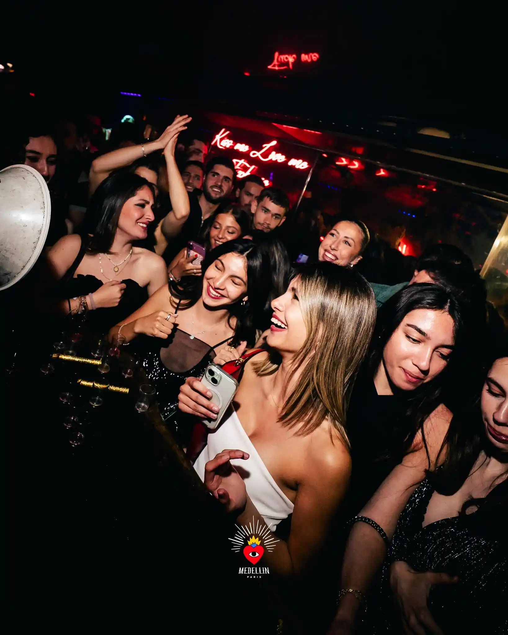 Medellin Paris discothèque club bar Medellin Paris discothèque club bar