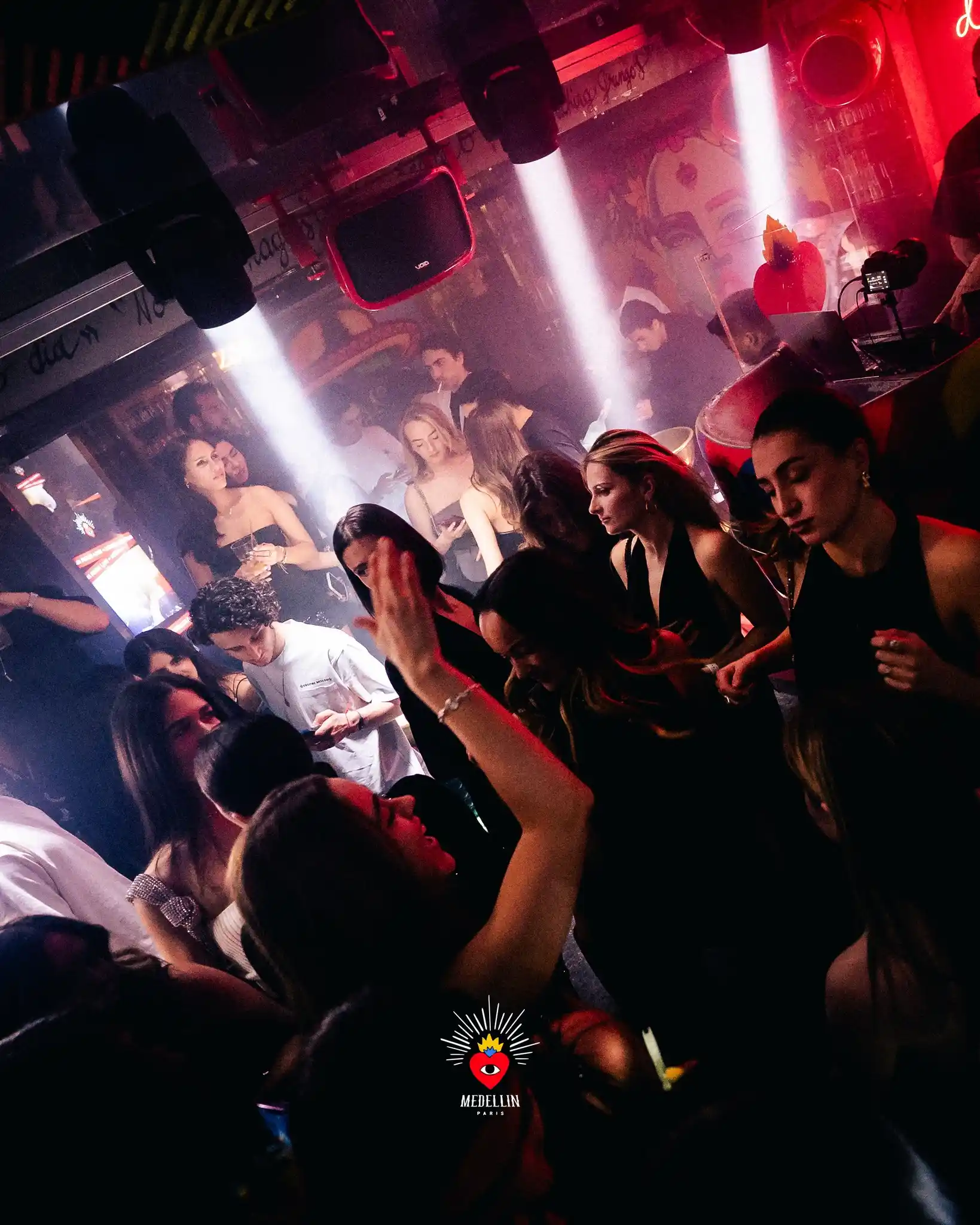 Medellin Paris discothèque club bar Medellin Paris discothèque club bar