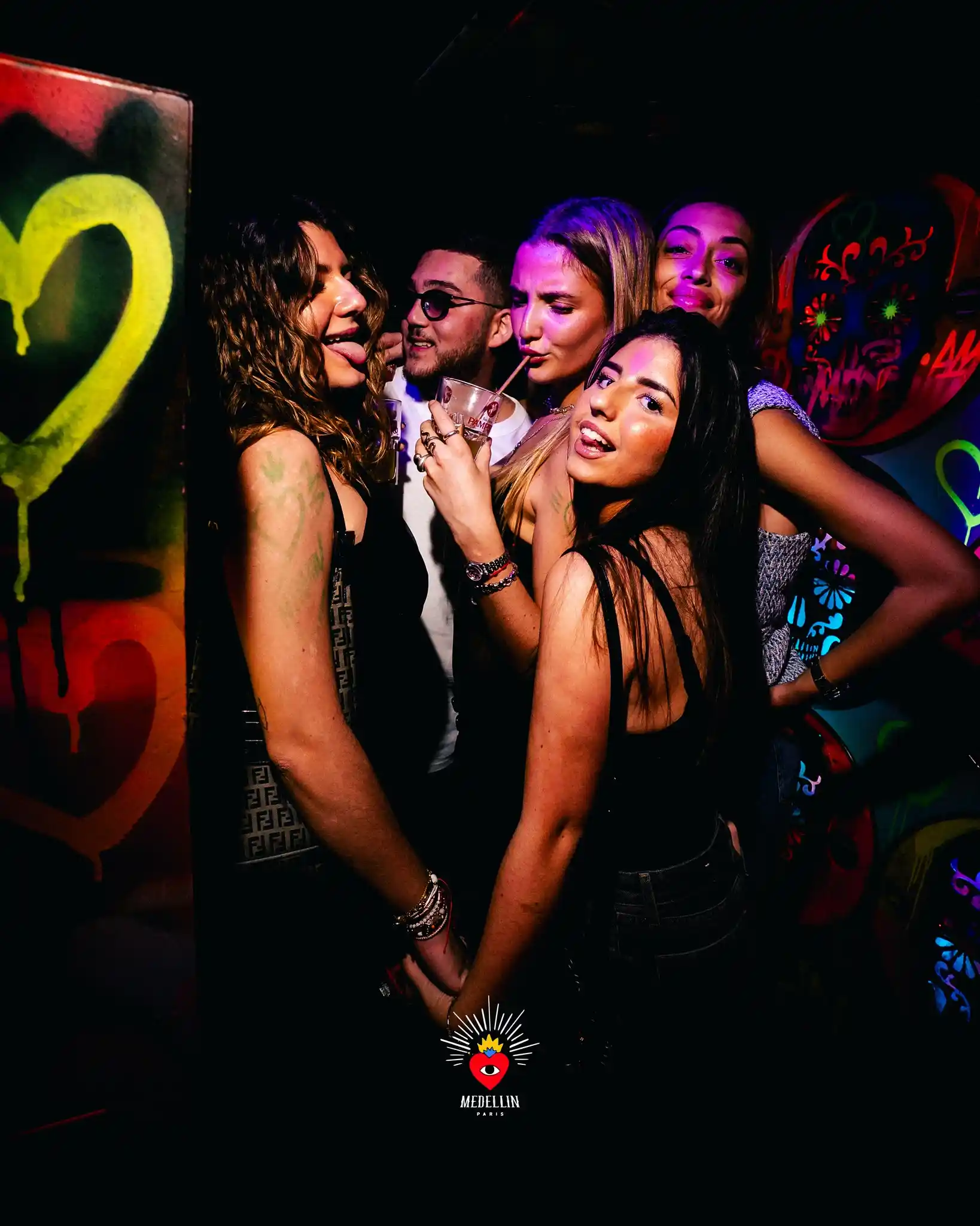 Medellin Paris discothèque club bar Medellin Paris discothèque club bar